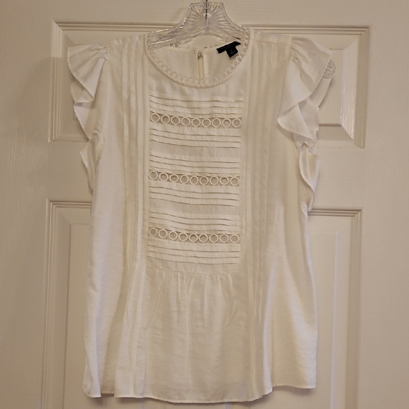 Ann Taylor Tops - ⭐️Ann Taylor White Blouse with Ruffled Sleeves⭐️